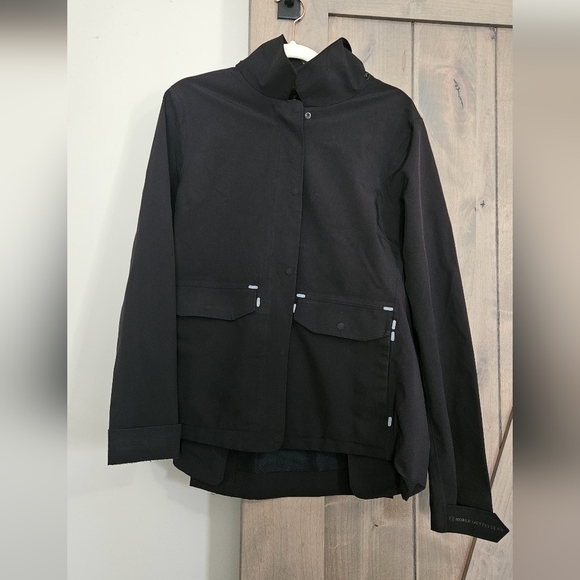 NOBLE Equestrian Pinnacle Jacket in black. Size Large - Picture 12 of 16